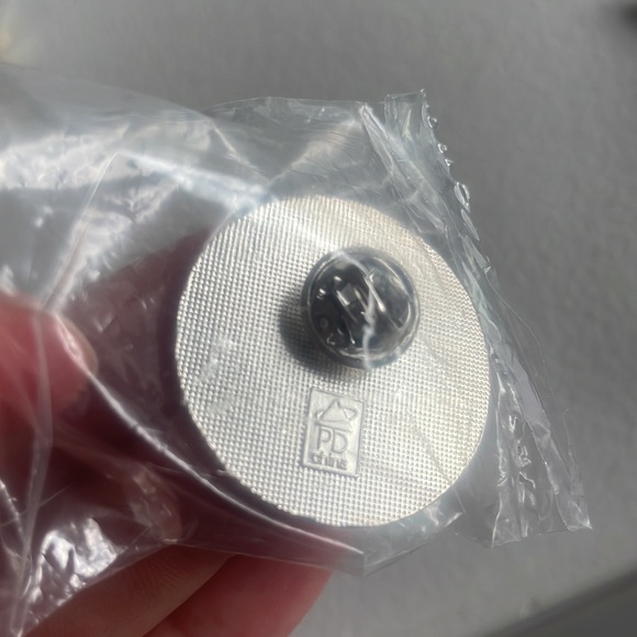 1-3pcs Set Long Live Dogs 🐾 & Birds Champion Pins Set - Picture 2 of 16